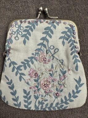 Green beaded & embroidered cloth coin purse , vintage inspired